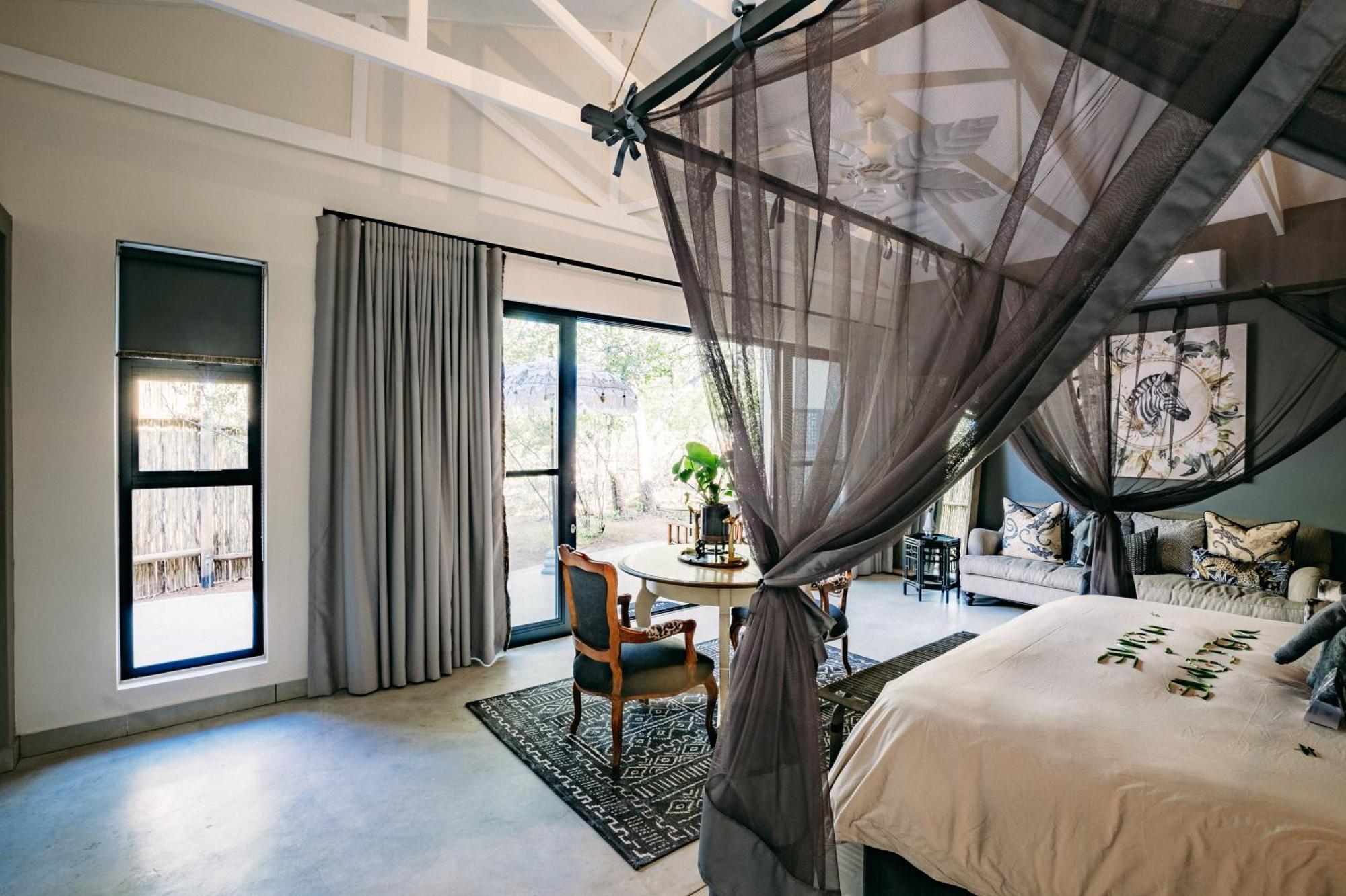 Safari Moon Luxury Bush Lodge Hoedspruit Extérieur photo